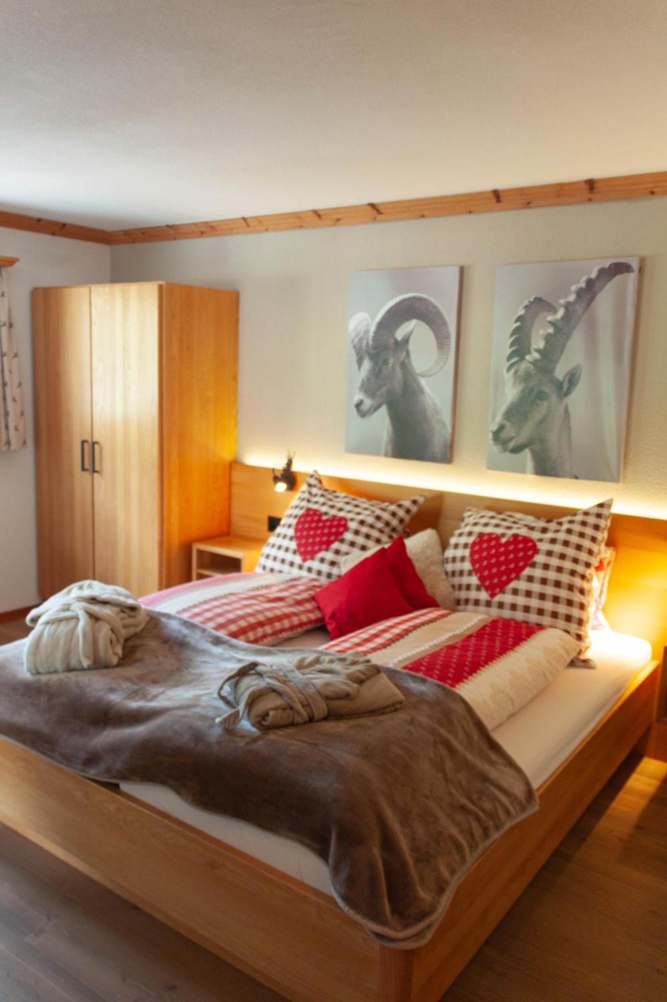 Hotel Madrisajoch Sankt Antönien Kültér fotó